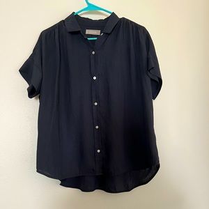 Everlane Short Sleeve Silk Square Shirt